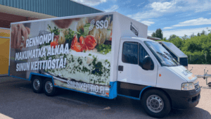 Sinun Keittiö autoteippaus - Mainostoimisto Brandx Oy